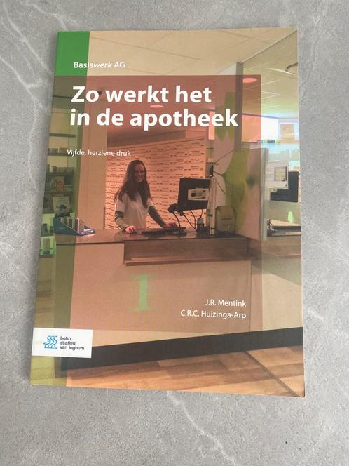 Zo werkt het in de apotheek - Studieboek nieuw, Boeken, Studieboeken en Cursussen, Gelezen, MBO, Beta, Ophalen of Verzenden