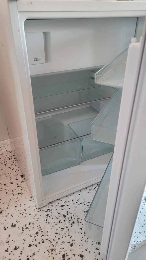 Miele koelkast tafelmodel, Witgoed en Apparatuur, Koelkasten en IJskasten, Gebruikt, Met vriesvak, Ophalen