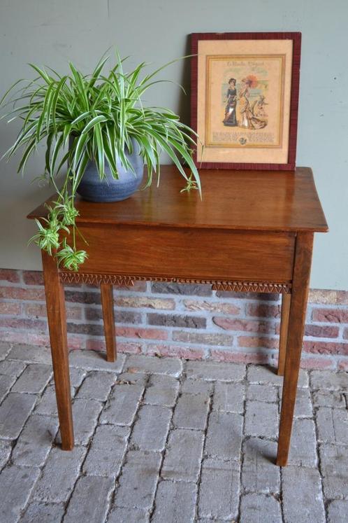 Prachtige antieke eiken haltafel, plantentafel, sidetable., Antiek en Kunst, Antiek | Meubels | Tafels, Verzenden
