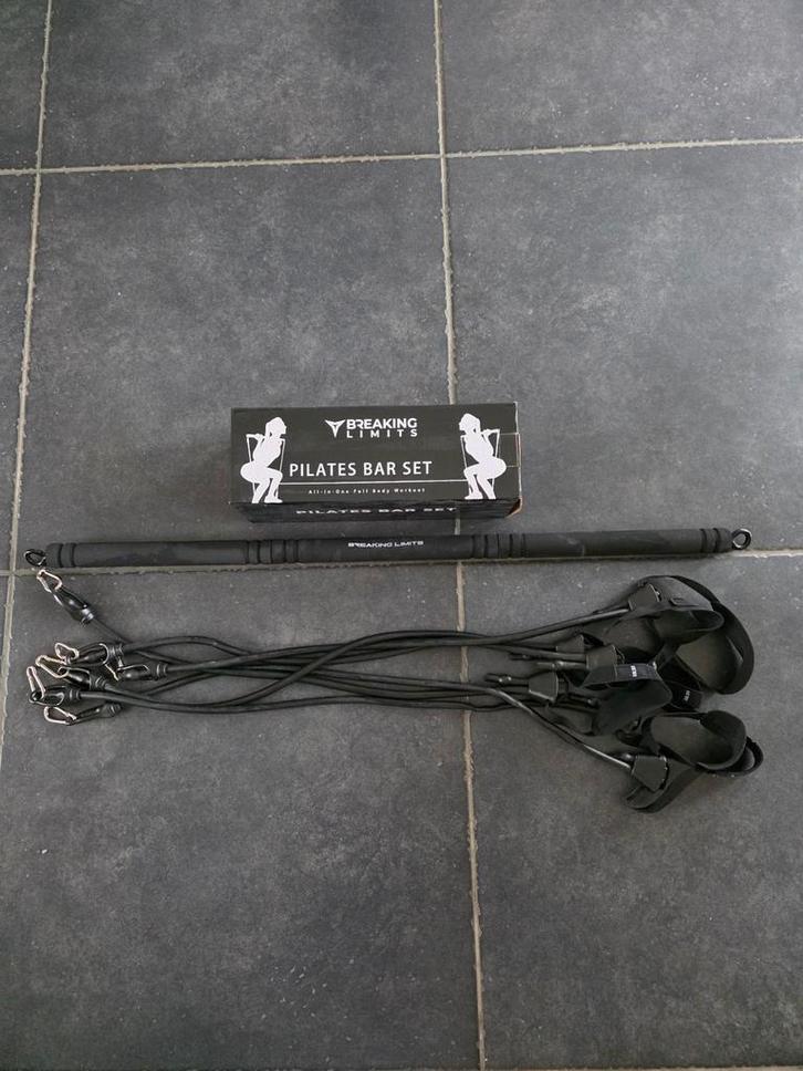 Breaking Limits Pilates Bar Set, Sport en Fitness, Fitnessmaterialen, Zo goed als nieuw, Weerstandband, Armen, Benen, Buik, Rug