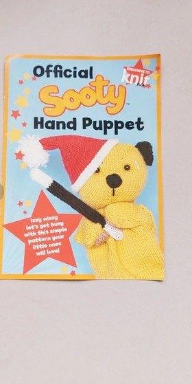 let's knit brei patroon beer handpop poppenkast pop, Ophalen of Verzenden, Nieuw, Breien, Patroon of Boek