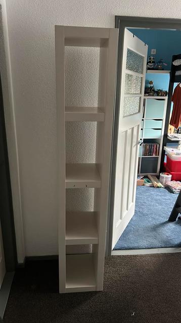 Kallax kast wit beschikbaar voor biedingen
