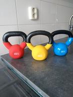 Kettlebell 4Kg rubber coating in geel rood blauw nieuw, Ophalen of Verzenden, Nieuw, Benen, Kettlebell
