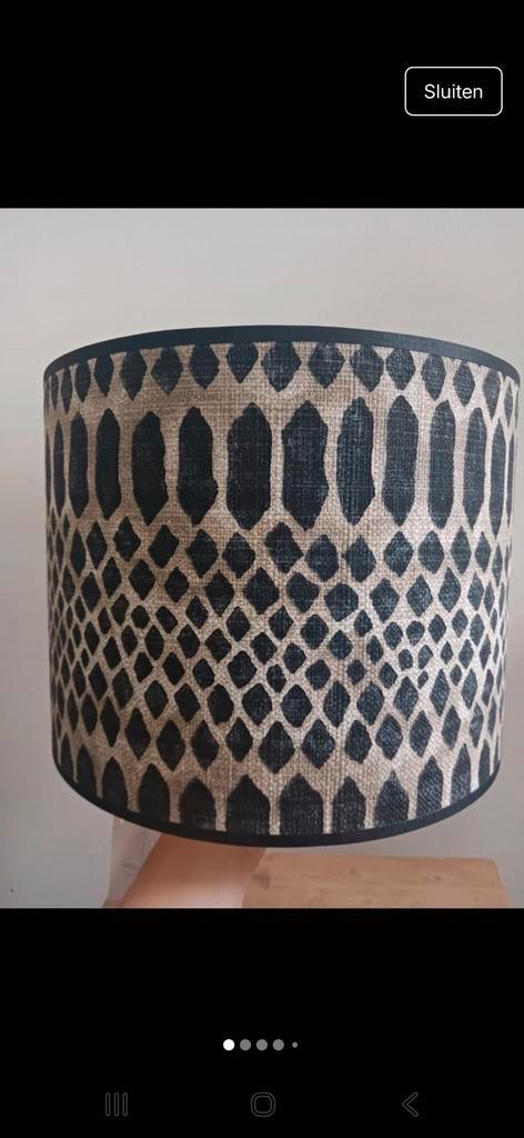 Handgemaakte lampenkap grof geweven slangenprint 30 cm, Huis en Inrichting, Lampen | Lampenkappen, Zo goed als nieuw, 25 tot 50 cm