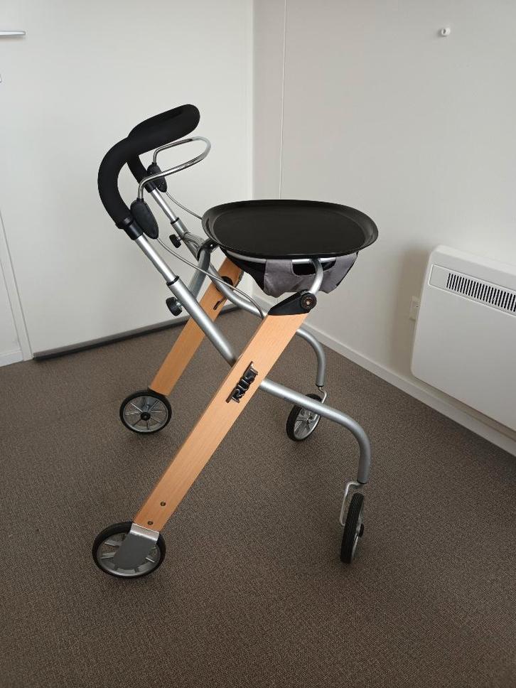 Huis rollator, Diversen, Rollators, Zo goed als nieuw, Lichtgewicht, Ophalen