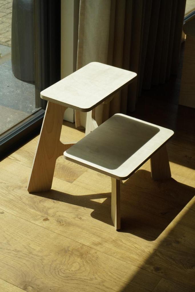 Minimalistisch opstapje (step stool), Huis en Inrichting, Krukjes, Hout, Verzenden