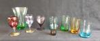 Set 9 gekleurde glazen. Periode 1930 - 1960, Ophalen of Verzenden