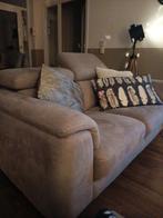 Tweezitsbank in zeer goede staat, Huis en Inrichting, Banken | Bankstellen, Ophalen, Tweepersoons, Zo goed als nieuw, Rechte bank