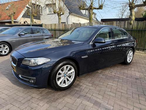BMW 5-serie 520i Luxury Edition Airco Navi Clima HUD 360Came, Auto's, BMW, Te koop, 5-Serie, 360° camera, ABS, Achteruitrijcamera