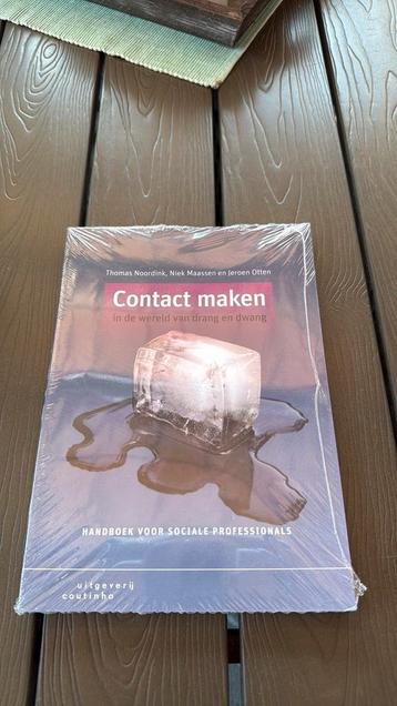 Contact maken in de wereld van drang en dwang beschikbaar voor biedingen