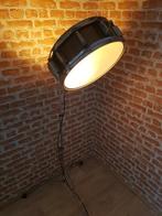 Unieke design lamp, Huis en Inrichting, Ophalen, Muzikaal, Metaal, Nieuw