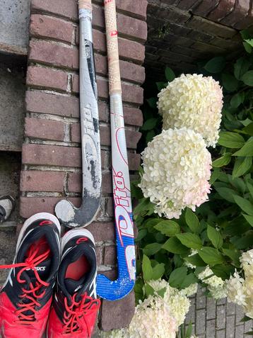 Hockeyset 2 sticks exa 200 en 400 schoenen maat 45 beschikbaar voor biedingen