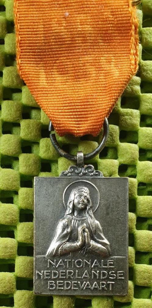 Medaille: 100 jaar Nationale Nederlandse Bedevaart 1858-1958, Postzegels en Munten, Penningen en Medailles, Overige materialen