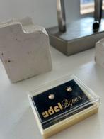 Bijoux edel magnetische oorbellen, Ophalen of Verzenden, Zo goed als nieuw, Overige materialen