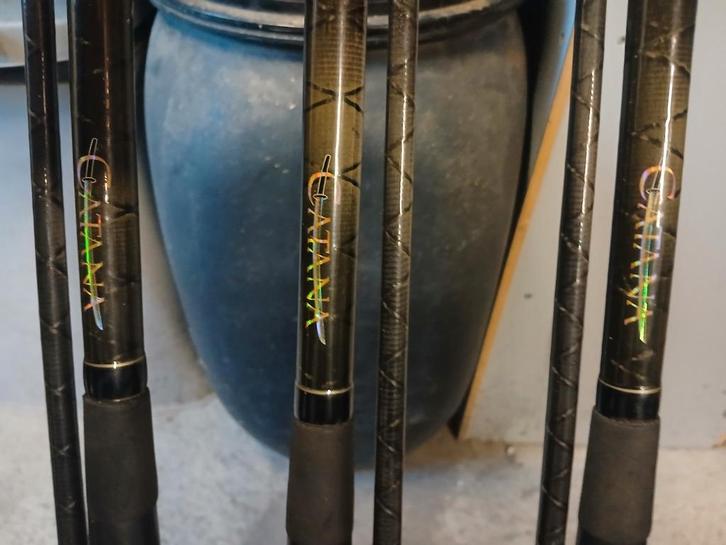 3 zeer nette Shimano Catana's! De oldschool!, Watersport en Boten, Hengelsport | Karpervissen, Zo goed als nieuw, Werphengel, Ophalen
