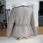 Mooie Warme Dames Jas Met Capuchon (Maat 42) € 65,-, Maat 42/44 (L), Ophalen of Verzenden, Zo goed als nieuw, Grijs