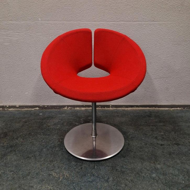 Artifort little Apollo rood draaistoel, Antiek en Kunst, Kunst | Designobjecten, Ophalen of Verzenden