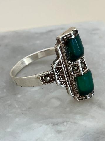 Prachtige Art Deco ring beschikbaar voor biedingen