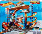 Hot wheels ultimate garage met haai en lift, Kinderen en Baby's, Speelgoed | Racebanen, Ophalen, Zo goed als nieuw, Handmatig