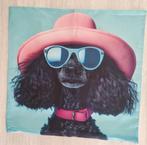 2 X NIEUWE kussenhoes "Hond met roze hoed ", Ophalen of Verzenden, Nieuw, Overige kleuren, Vierkant