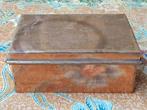 Mooi zwaar antiek doosje uit Engeland 13,7 cm. uit 1890., Antiek en Kunst, Antiek | Koper en Brons, Ophalen of Verzenden, Koper