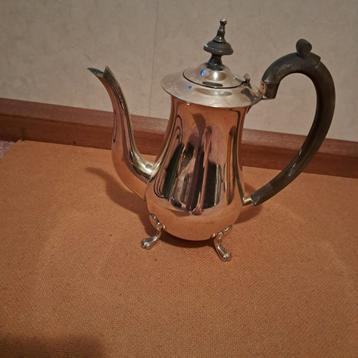 Vintage Verzilverde Theepot beschikbaar voor biedingen