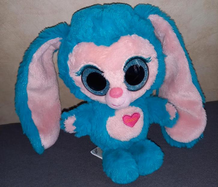 Cooco Konijn Knuffel 20cm van serie Yivi & the Minimoomies, Kinderen en Baby's, Speelgoed | Knuffels en Pluche, Zo goed als nieuw