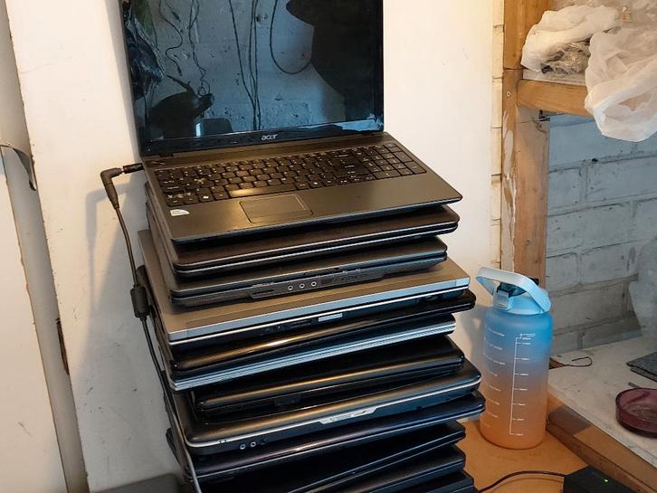 partij 15x oude modeel i3/i5/i7 verschillende defect laptop, Computers en Software, Windows Laptops, 15 inch, HDD, 2 tot 3 Ghz