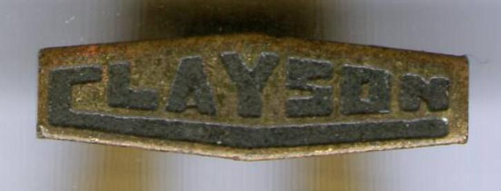 Clayson landbouwmachines koper knoopspeld 15x5 mm ( E_226a ), Verzamelen, Speldjes, Pins en Buttons, Nieuw, Speldje of Pin, Transport