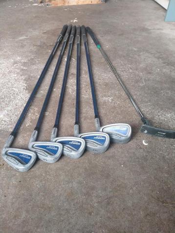 Donnay Golfset (4,5,8,9,W+putter) rechtshandig