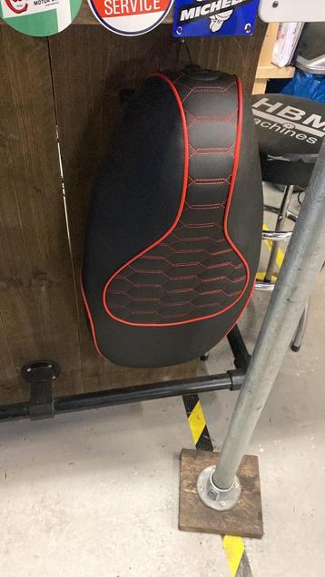 Vespa Sprint Primavera bekleed buddy  beschikbaar voor biedingen