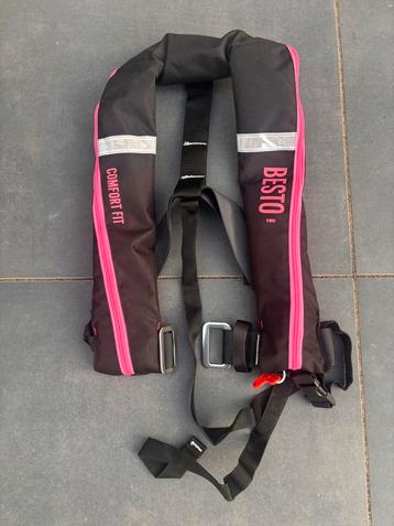 Besto 180 Comfort Fit reddingsvest beschikbaar voor biedingen