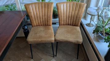 6 mooie eetkamerstoelen  beschikbaar voor biedingen
