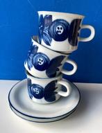 Kop en schotels/met blauwe bloemen, Huis en Inrichting, Keuken | Servies, Gebruikt, Keramiek, Ophalen of Verzenden, Overige stijlen