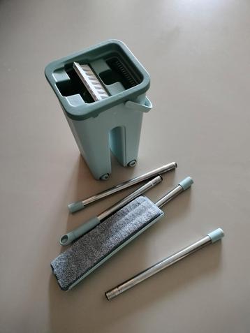 Platte dweil set beschikbaar voor biedingen