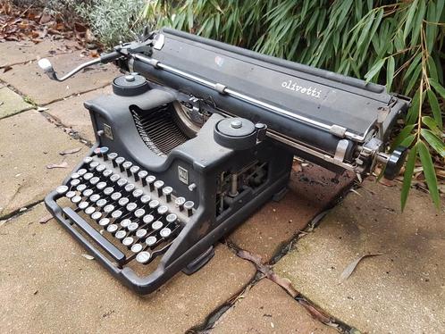 Antieke Typemachine Olivetti M40 - prachtig decoratief, Diversen, Typemachines, Gebruikt, Ophalen