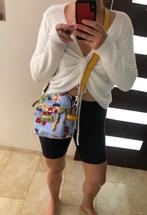 De Miu Miu Light Blue Floral tas is een unieke schoudertas, Ophalen of Verzenden, Nieuw, Blauw, Minder dan 35 cm