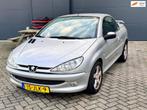 Peugeot 206 CC 1.6-16V, Gebruikt, 4 cilinders, Cabriolet, 4 stoelen