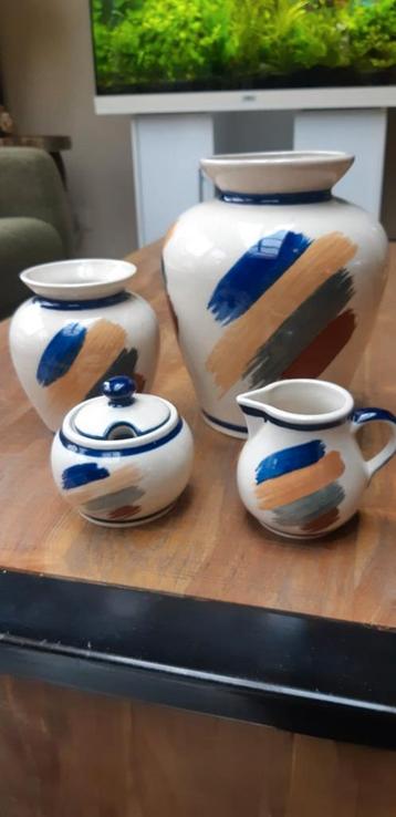 Boleslawiec vazen en suikerpot en melkkan beschikbaar voor biedingen