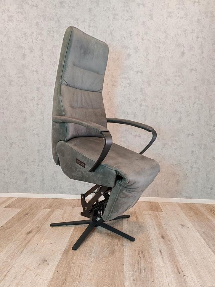 De Toekomst Twice sta op stoel relax fauteuil op accu, Huis en Inrichting, Fauteuils, Zo goed als nieuw, Leer, Stof, 50 tot 75 cm