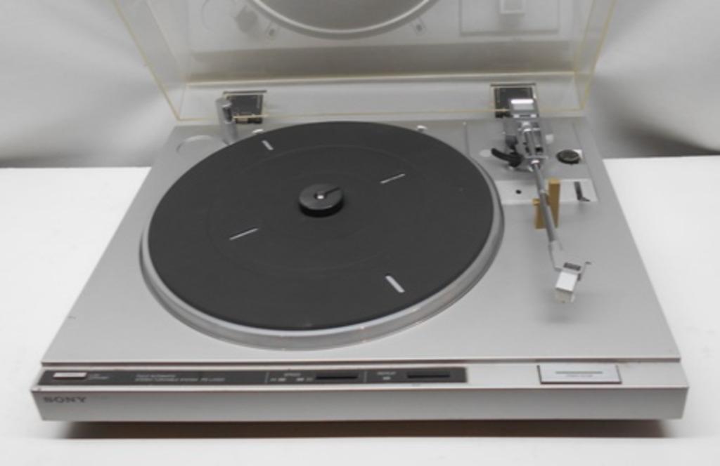Le test de la platine vinyle & dj Sony PS-LX310BT a rejoint notre comparatif - Les Numériques