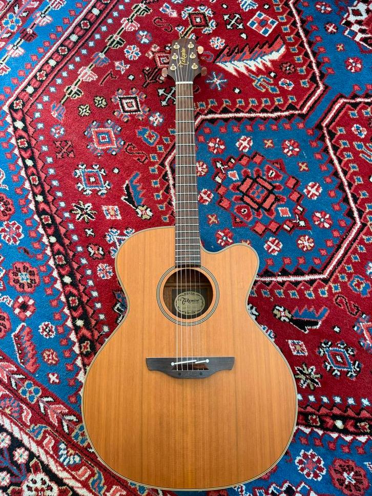 Takamine Jumbo cutaway EN-20C, Muziek en Instrumenten, Snaarinstrumenten | Gitaren | Akoestisch, Ophalen of Verzenden