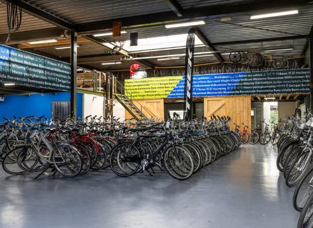 Herenfiets Damesfiets geleverd in Den Haag Kies Refurbished, Fietsen en Brommers, Fietsen | Heren | Herenfietsen, Gebruikt, Batavus