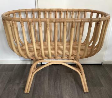 Childhome rotan wieg met matras beschikbaar voor biedingen