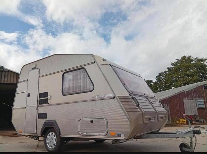 Kip Caravan 34EK  – Compact & Lichtgewicht met voortent, Caravans en Kamperen, Caravans, Particulier, tot en met 2, 500 - 750 kg