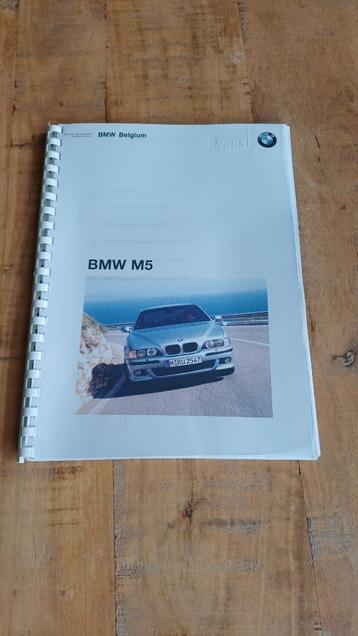 BMW M5 persmap (NL/B) geen brochure beschikbaar voor biedingen