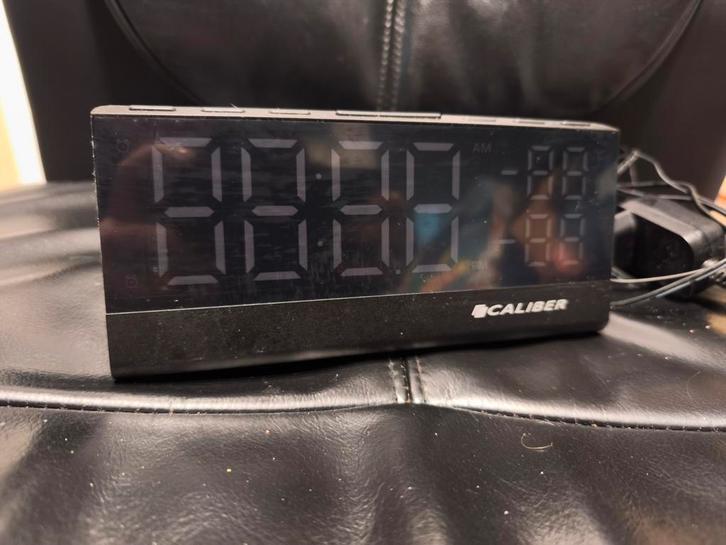 Caliber Wekkerradio - Digitale Wekker, Huis en Inrichting, Woonaccessoires | Klokken, Zo goed als nieuw, Wekker of Tafelklok, Digitaal