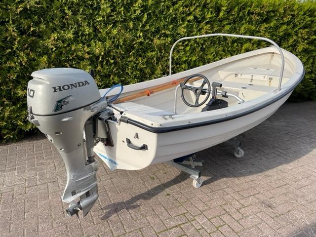 Overnaadse toer/visboot 4.30 zonder Motor (bj 2005), Watersport en Boten, Vis- en Consoleboten, Gebruikt, 3 tot 6 meter, Overige brandstoffen