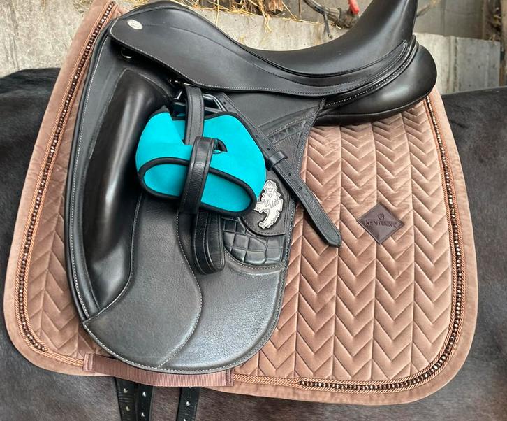 Kentucky Zadeldekje Velvet Pearls Dressuur Beige, Dieren en Toebehoren, Paarden en Pony's | Dekens en Dekjes, Zo goed als nieuw