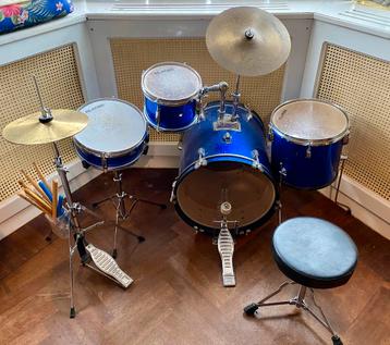 drumset kind- blauw beschikbaar voor biedingen